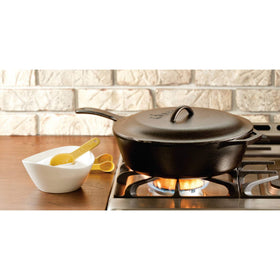 Lodge signature teardrop handle skillet, easy lifting from stove to oven