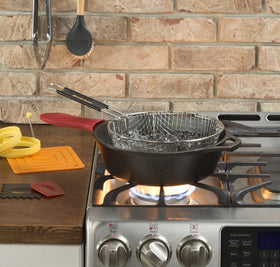 Lodge 5-quart skillet ideal for bread baking and pan frying