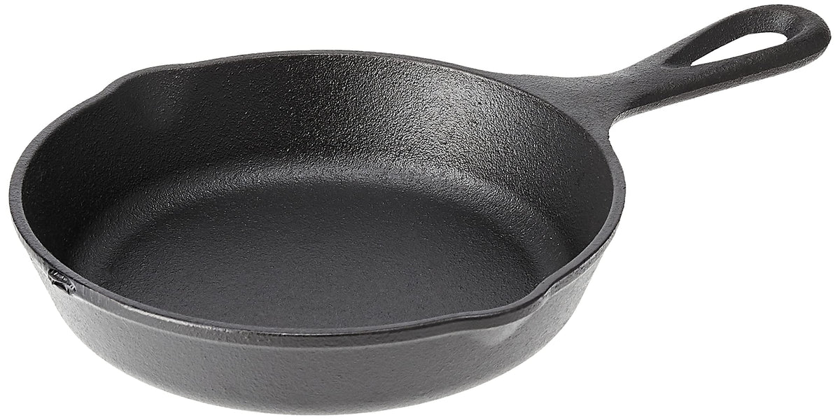 Lodge Wildlife Series 6.5-inch wolf-scene skillet for quick searing and serving