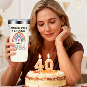 Loecuxe double-wall vacuum insulated tumbler keeps drinks at temp longer.