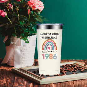 Loecuxe travel-friendly 20 oz tumbler, ideal for on-the-go sipping.