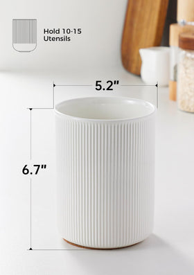 LoeJan cork-bottom crock protects surfaces and reduces noise.