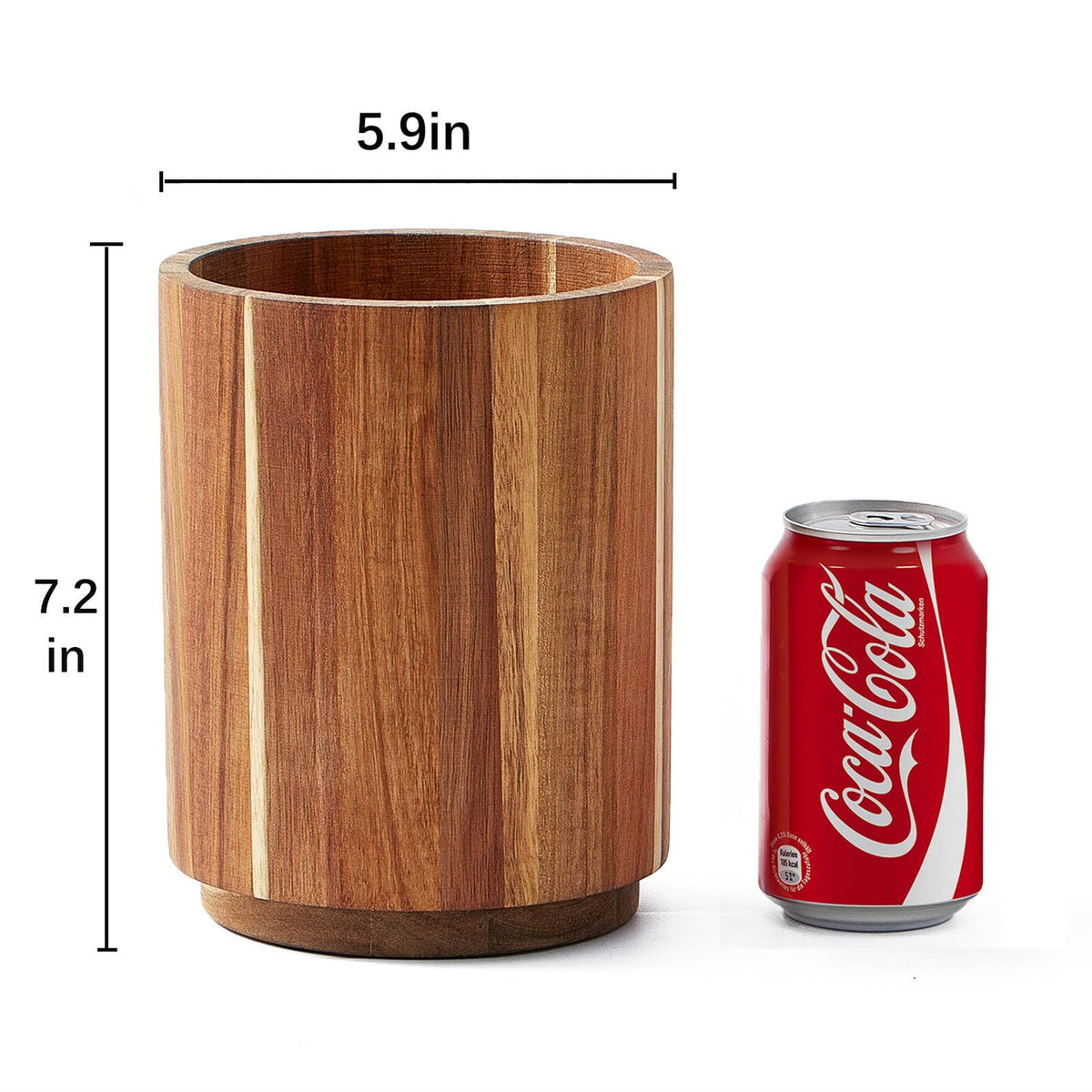 LOHONER kitchen decor with acacia wood for timeless style.