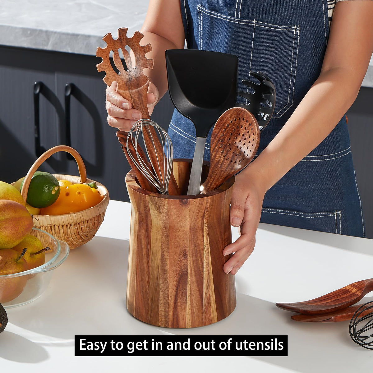 LOHONER countertop organizer keeps tools within reach, reducing clutter.