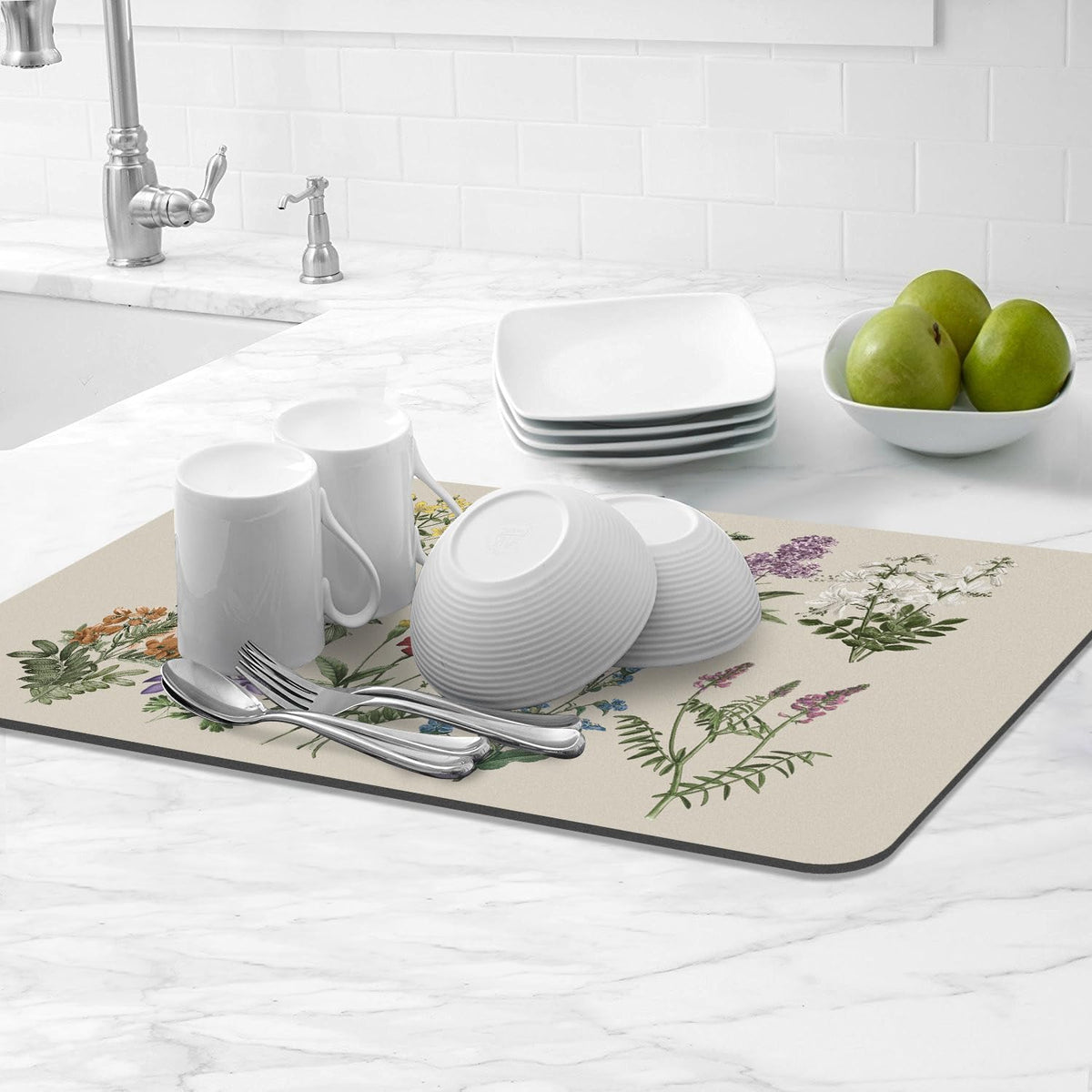 LOKHOM mat is easy to wipe clean after use