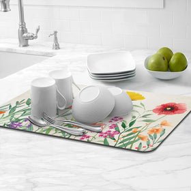 LOKHOM pet feeding mat also functions as a drying surface