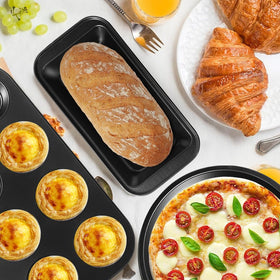 Lollicy small baking pan ideal for cookies and individual treats.