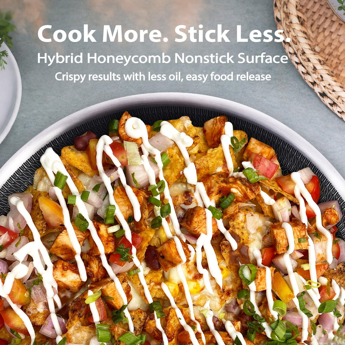 LOLYKITCH double-sided honeycomb surface close-up for easy food release.