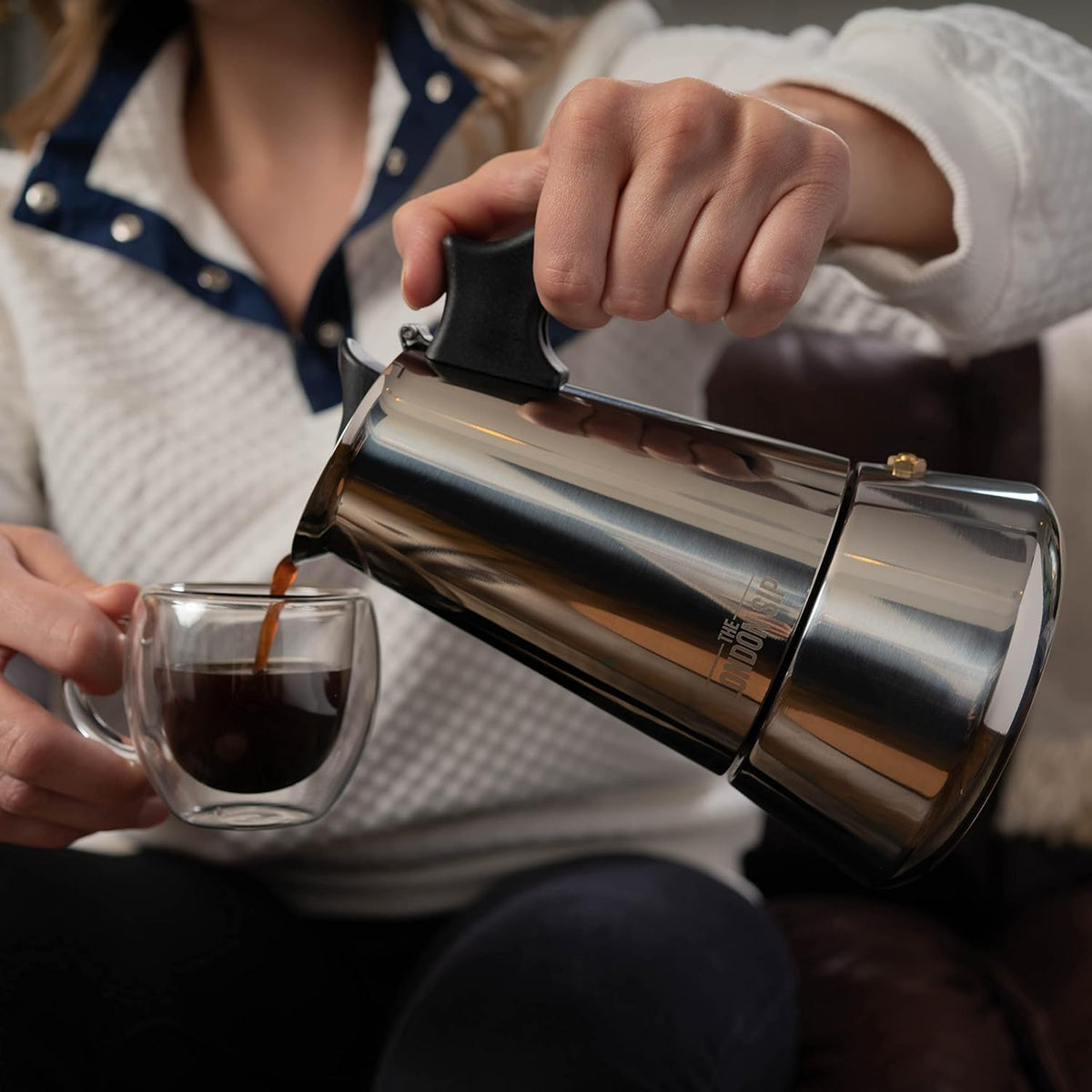 The London Sip moka pot with lid open demonstrates easy filling and cleaning