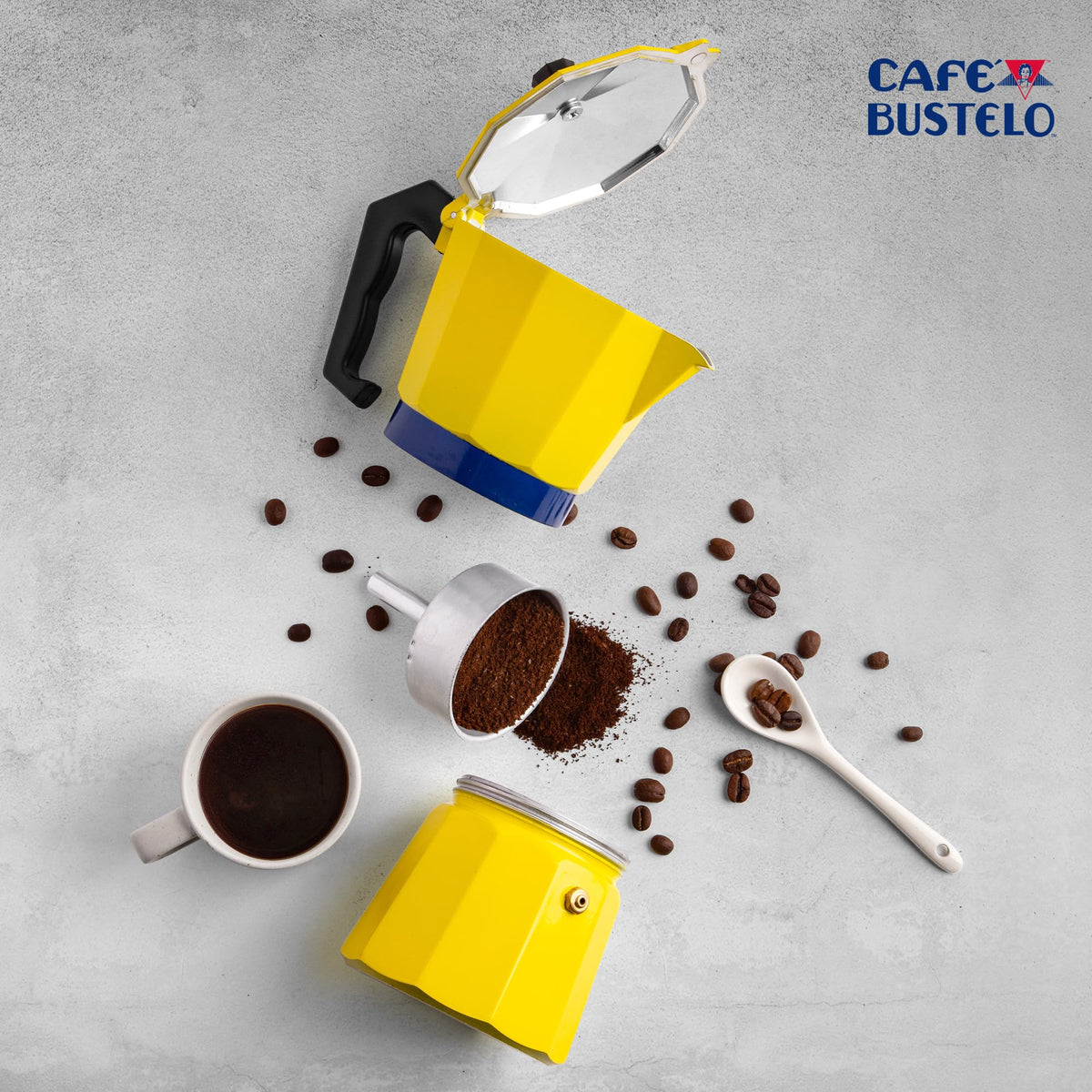 Heat-resistant handle on LORD'S ROCKS moka pot ensures safe pouring.