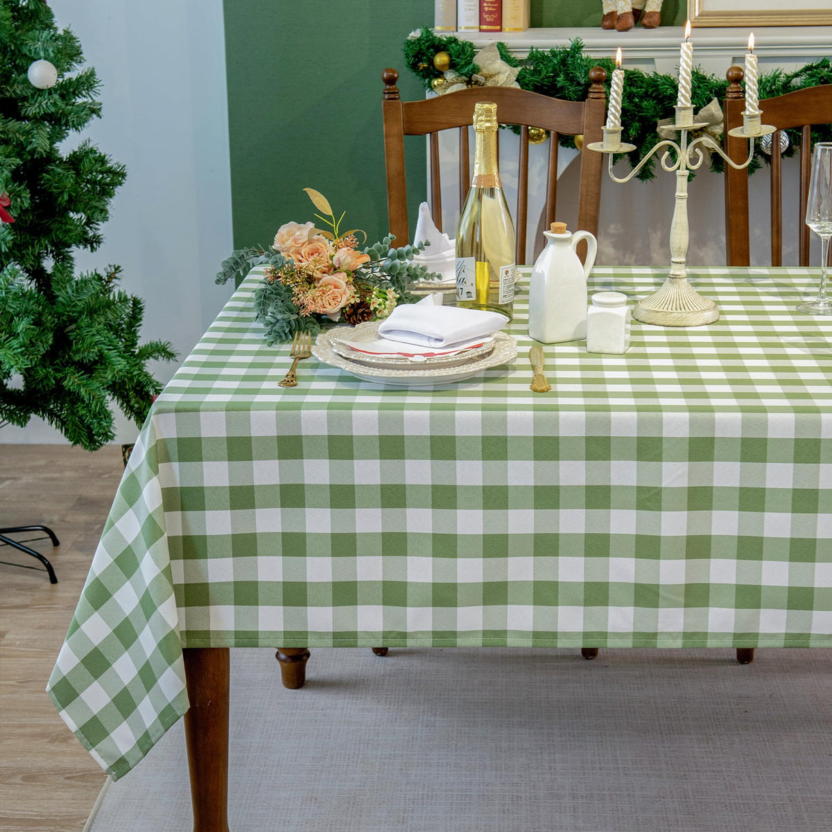 LOSIVISHE green and white gingham tablecloth for cozy everyday dining.