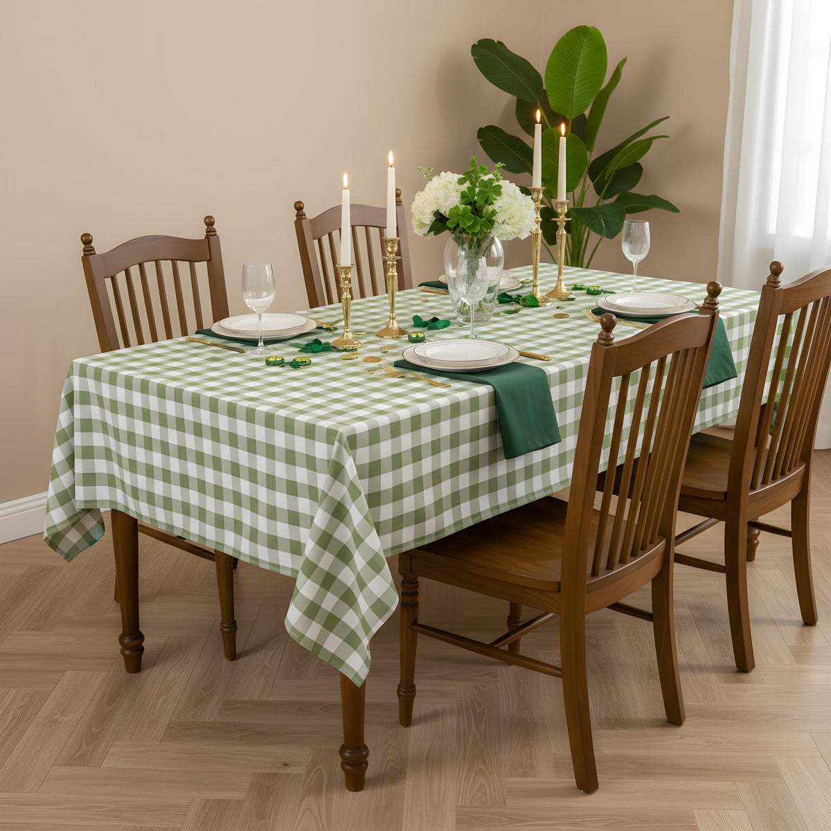 LOSIVISHE indoor-outdoor table cover for versatile dining spaces.