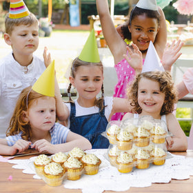 LotFancy BPA-free PET material ensures safe cupcake storage.