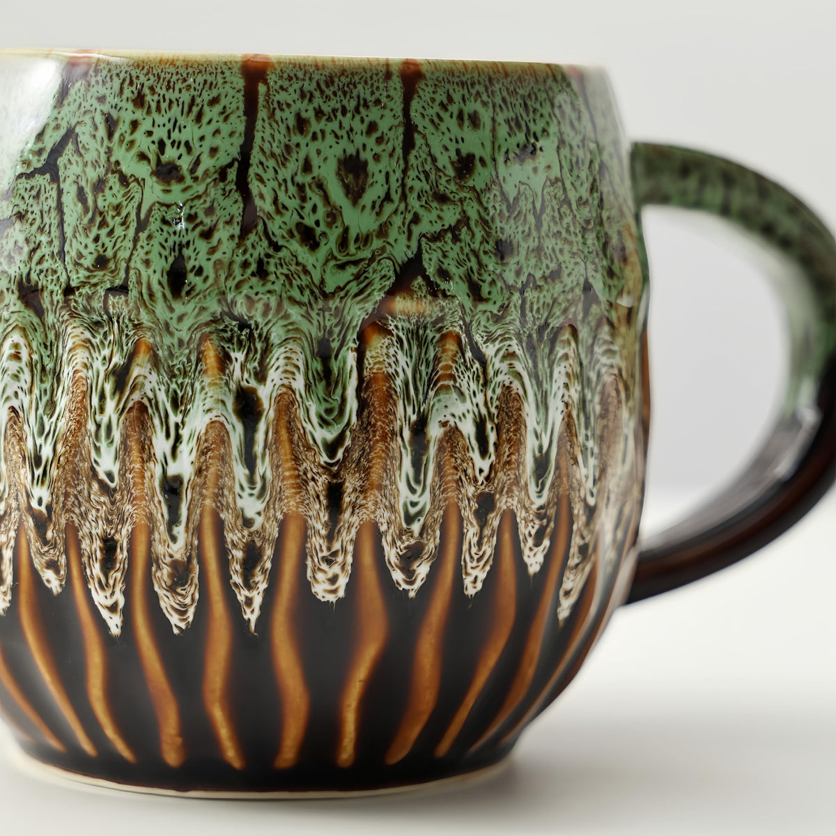 lpylxingyan gift-ready mug makes a stylish, thoughtful present for coffee lovers