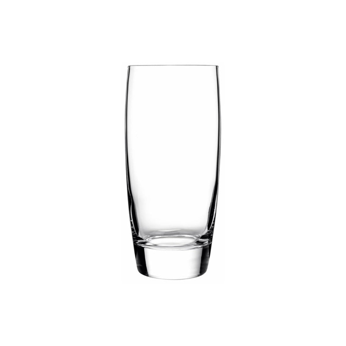 Luigi Bormioli Michelangelo Sparkx glass fully showcases drink color and texture.