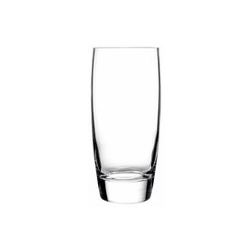 Luigi Bormioli Michelangelo Sparkx glass fully showcases drink color and texture.