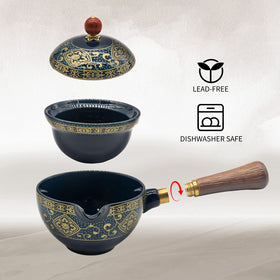LURRIER teapot with wooden handle to prevent heat transfer and spills.
