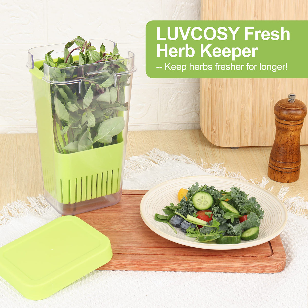 LUVCOSY removable divider lets you mix cilantro, mint, and parsley in one container.