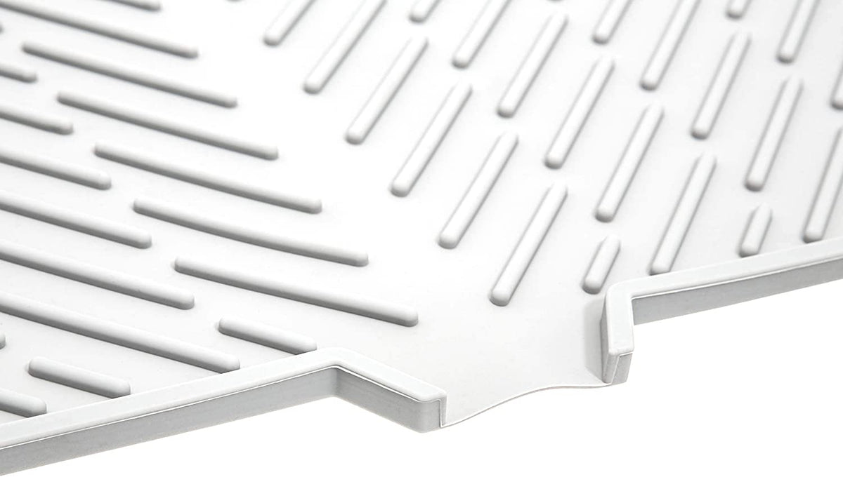 Luxet dish drying mat features ridge design to boost airflow and drying speed.