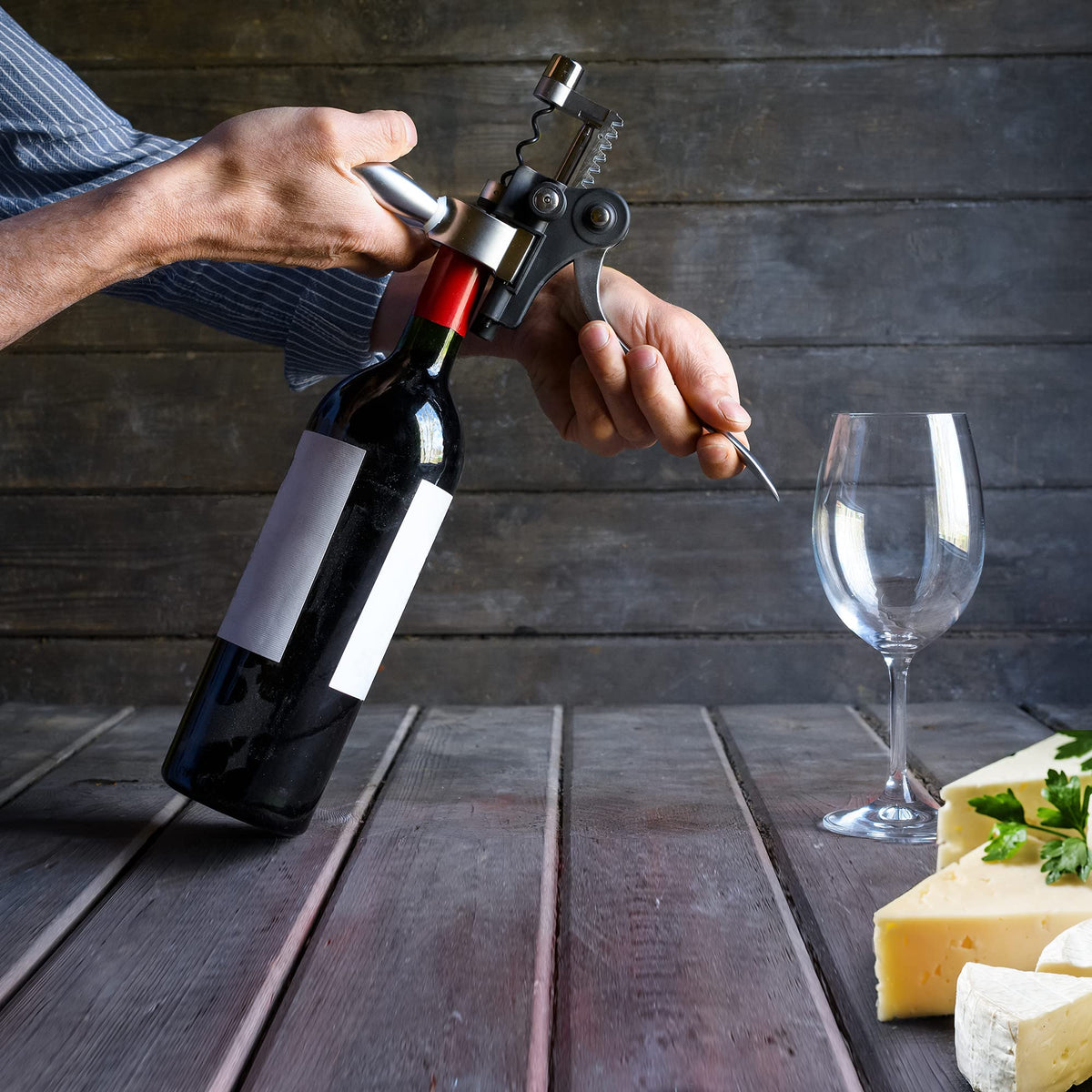Luxiluxy dinner party setup with stylish corkscrew