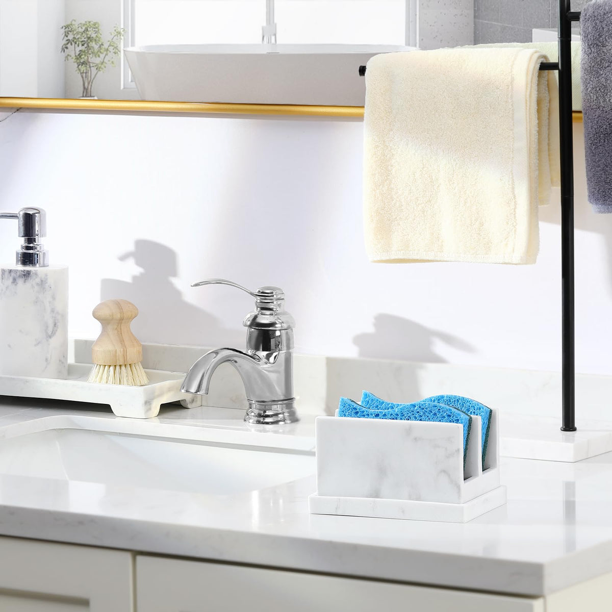Luxspire removable drainage plate for easy water management