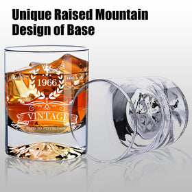 Luxulish glass with 1966 engraving and timeless silhouette