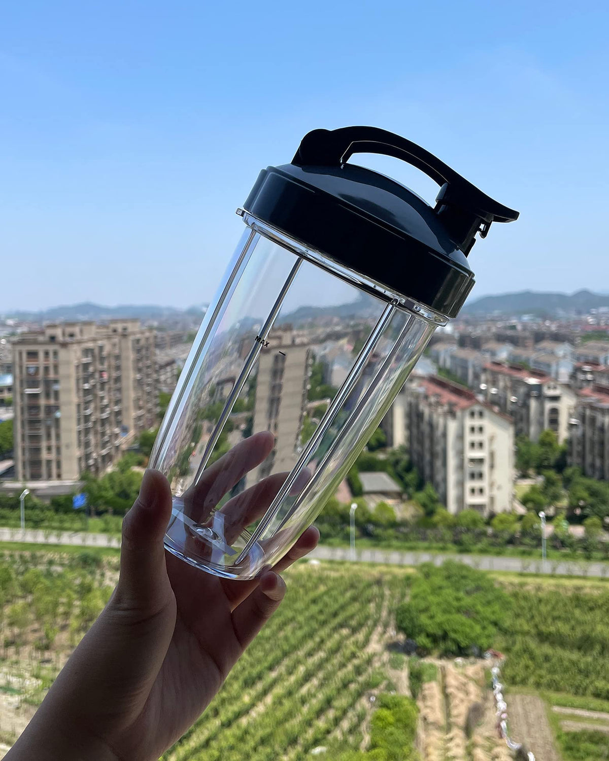 LVAINIT compatibility with 600W and 900W blenders for versatile use.