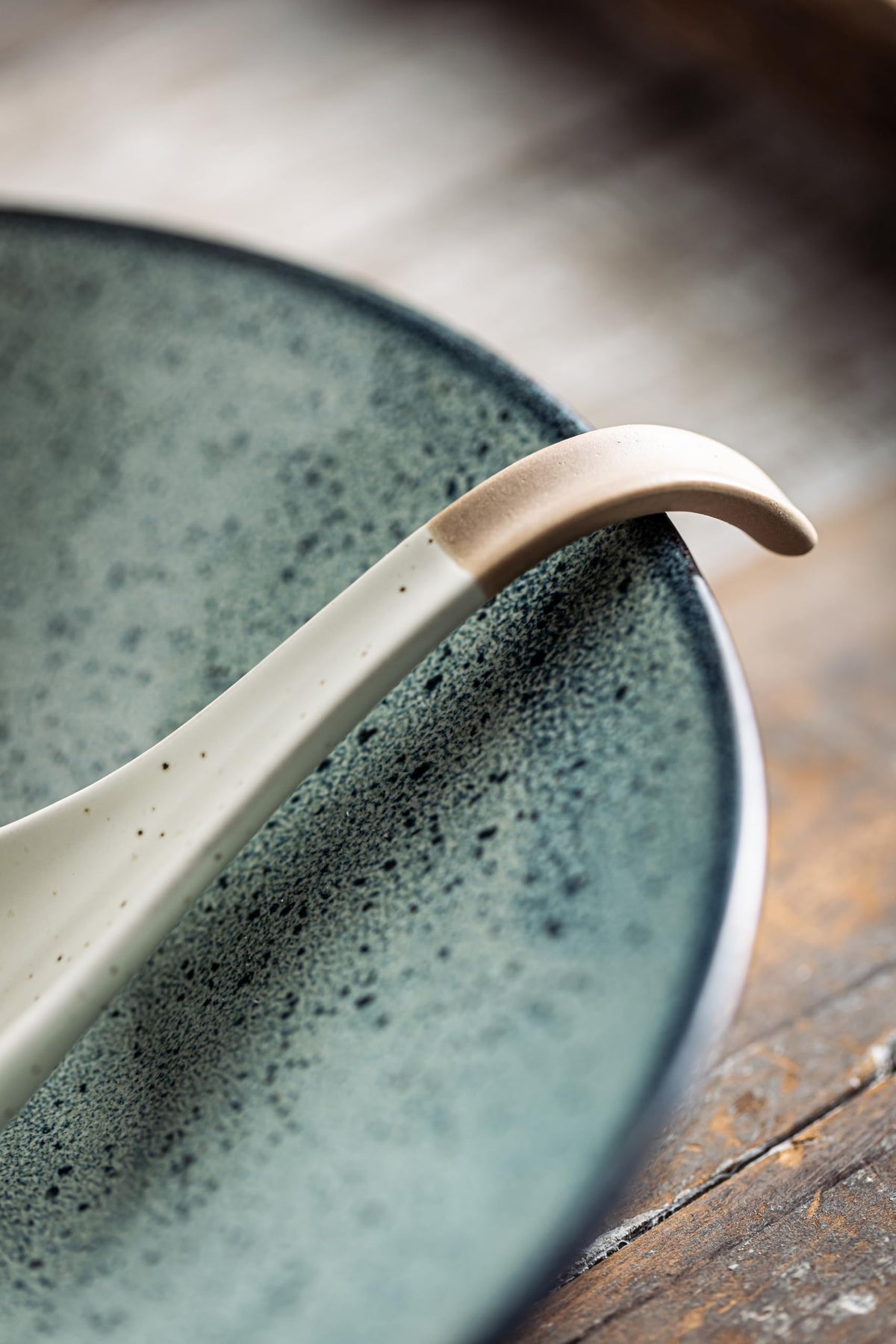 LYEOBOH versatile spoons for soups, cereals, and desserts.