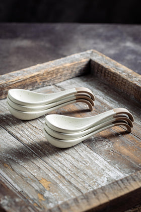 LYEOBOH stackable spoons save kitchen storage space.