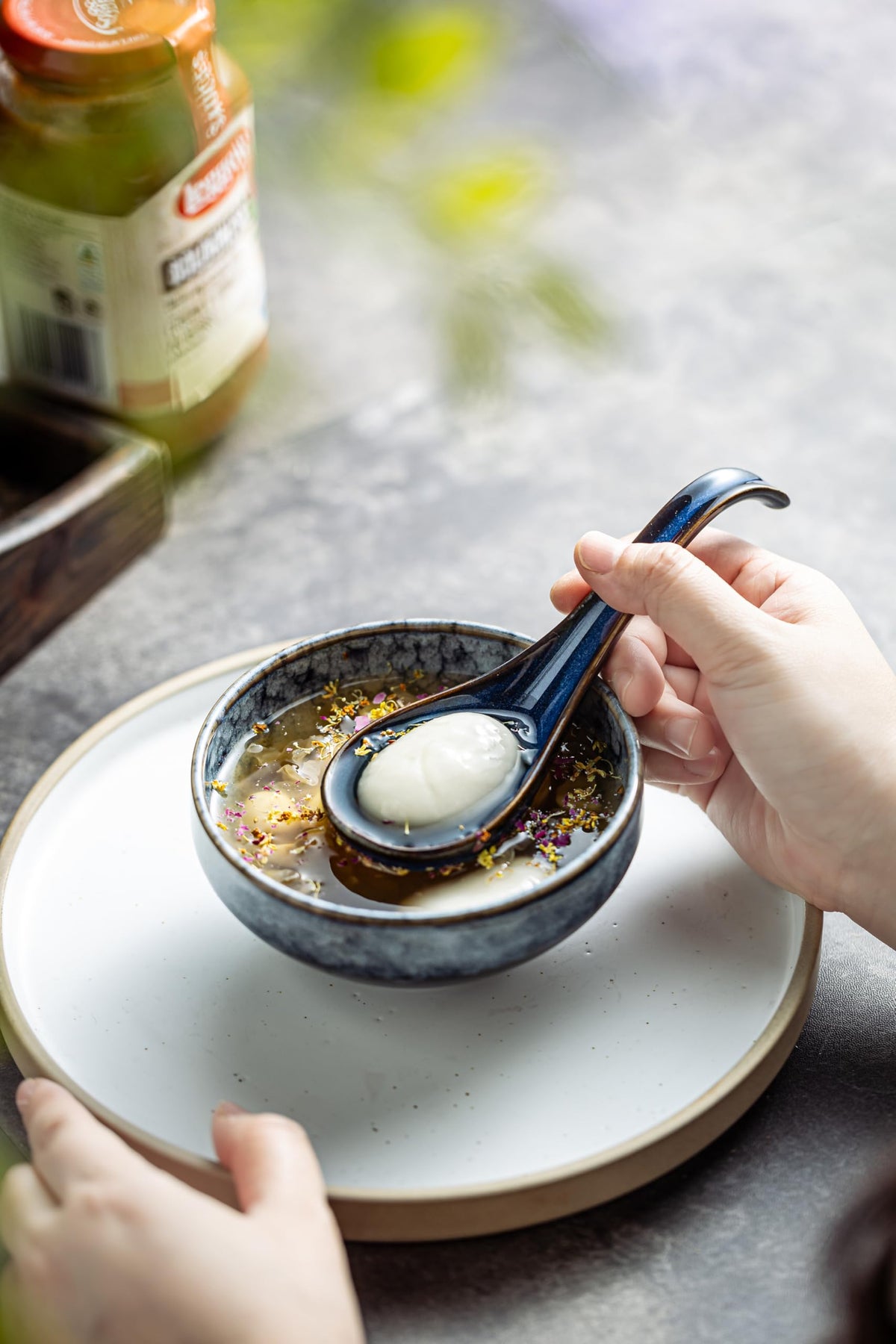 LYEOBOH vintage blue glaze spoons add color to table
