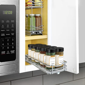 LYNK PROFESSIONAL anti-rust chrome finish ensures durable kitchen hardware.