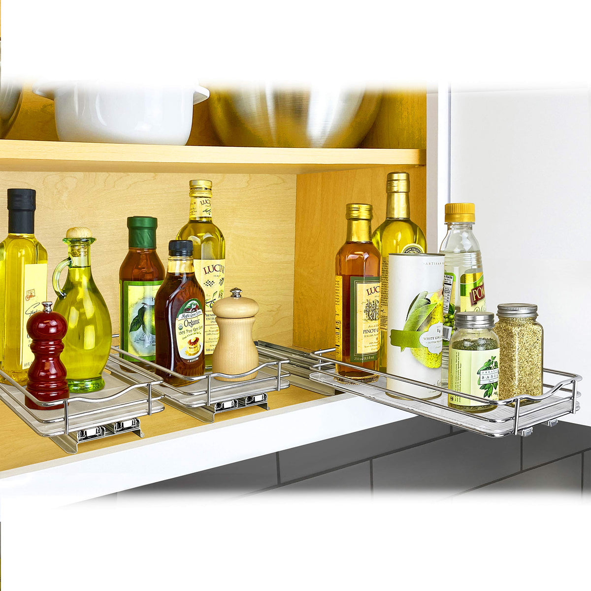 LYNK PROFESSIONAL durable chrome rack suits professional kitchen-quality homes.
