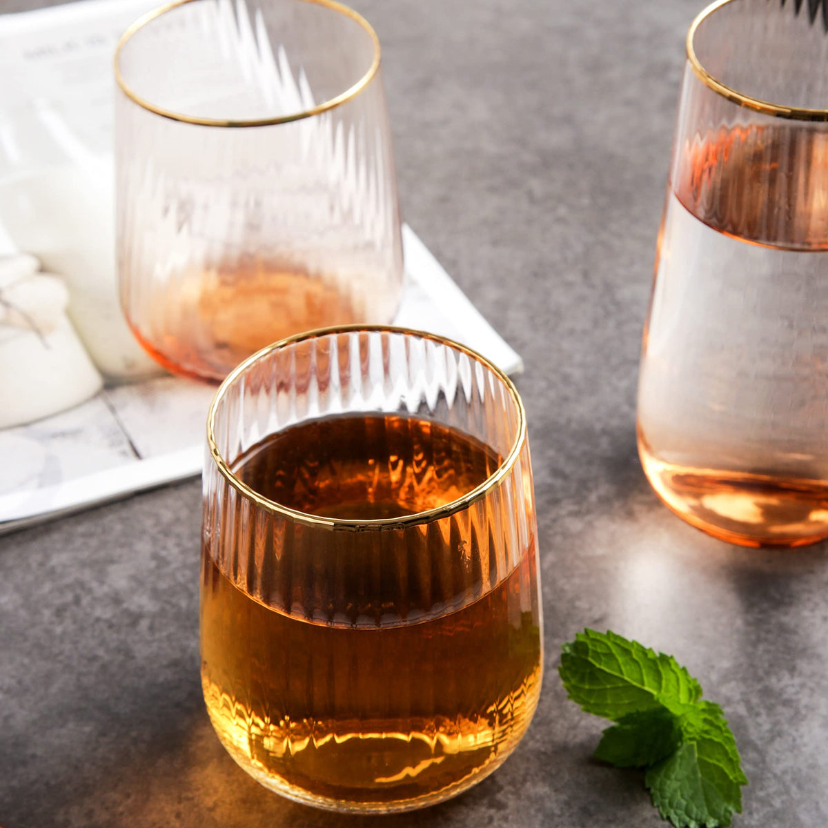 Lysenn gift for wine lovers offers a premium tasting experience.