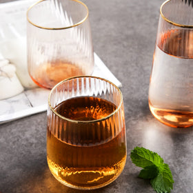 Lysenn gift for wine lovers offers a premium tasting experience.