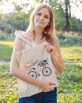 Lzerking tote stack demonstrates reusable design for multiple uses.