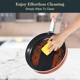 M MELENTA glass lids with steam vent for easy food monitoring.