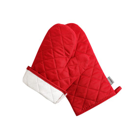 M MIAOYAN oven mitts are machine washable for simple cleaning.