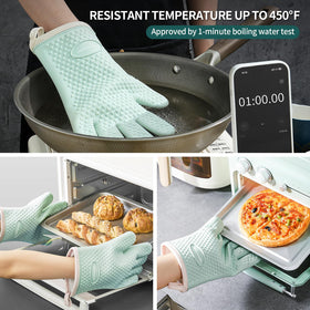 MAD SHARK silicone oven mitts show waterproof, non-slip surface for safe handling