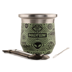 MADFLOW yerba mate cup with two bombillas for authentic ritual use and easy hydration.