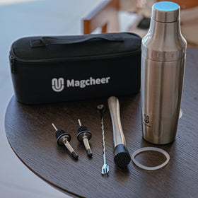 Magcheer shaker featuring built-in strainer for smooth pours.