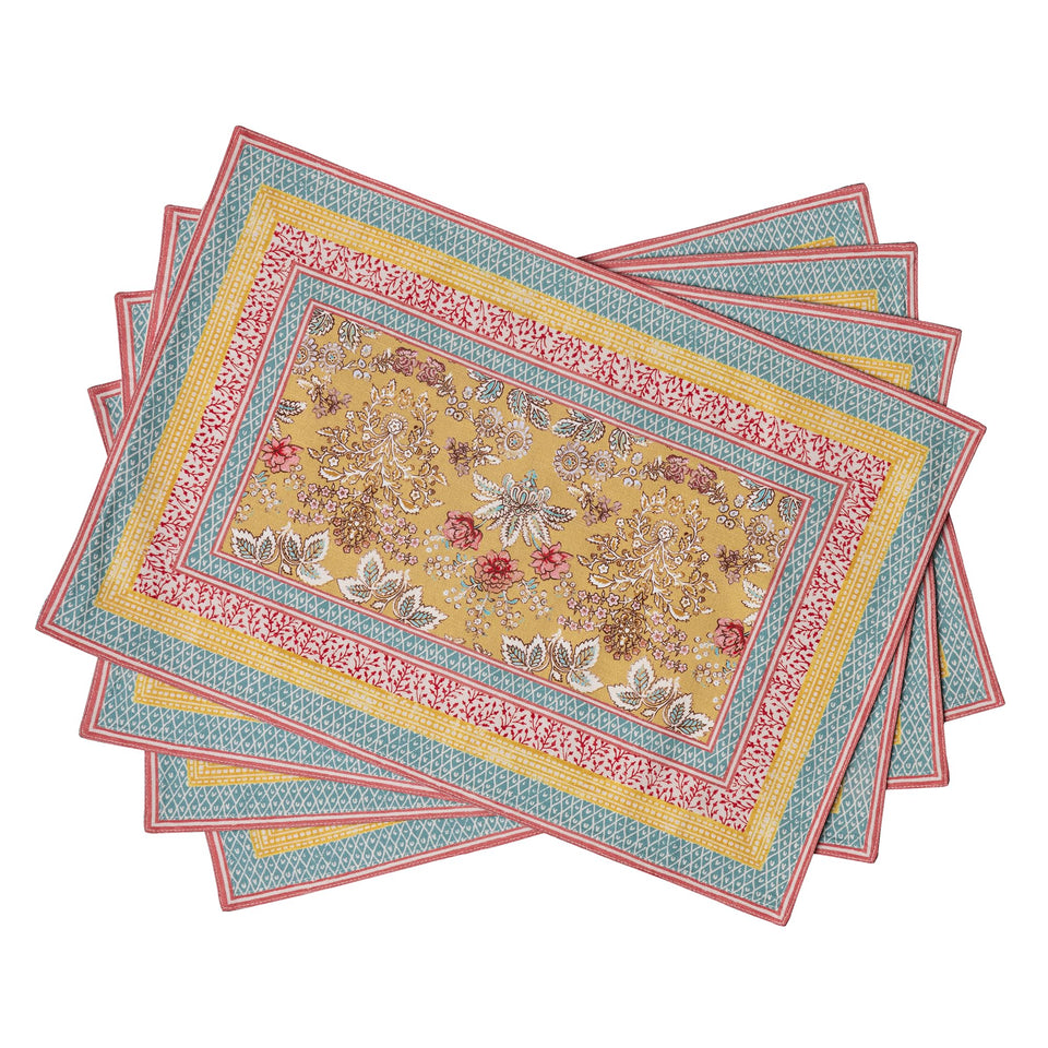 Maison d'Hermine placemats with Marquise design for elegant dining
