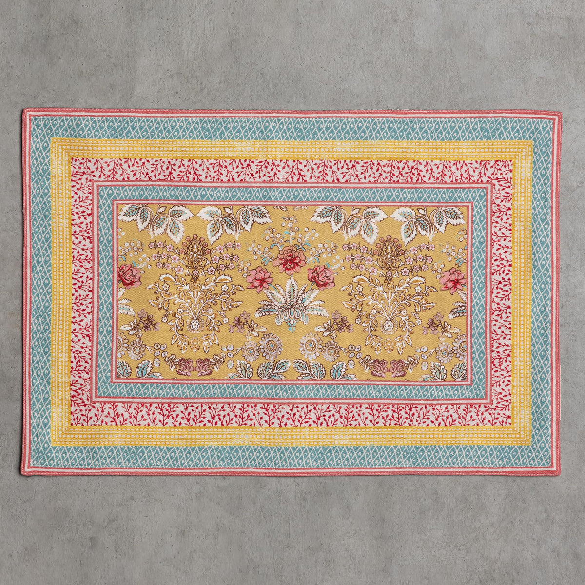 Maison d'Hermine placemats at a wedding dinner setting