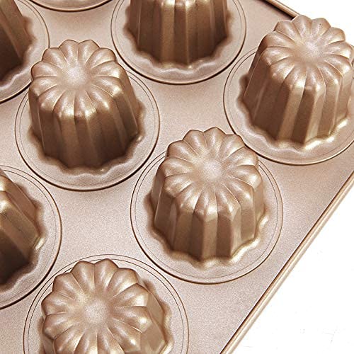 Nonstick surface enables quick cleanup after baking with MAKABAKA The Love pan.