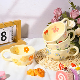 MAKCNMYM hand-painted flower mug showing watercolor bloom details