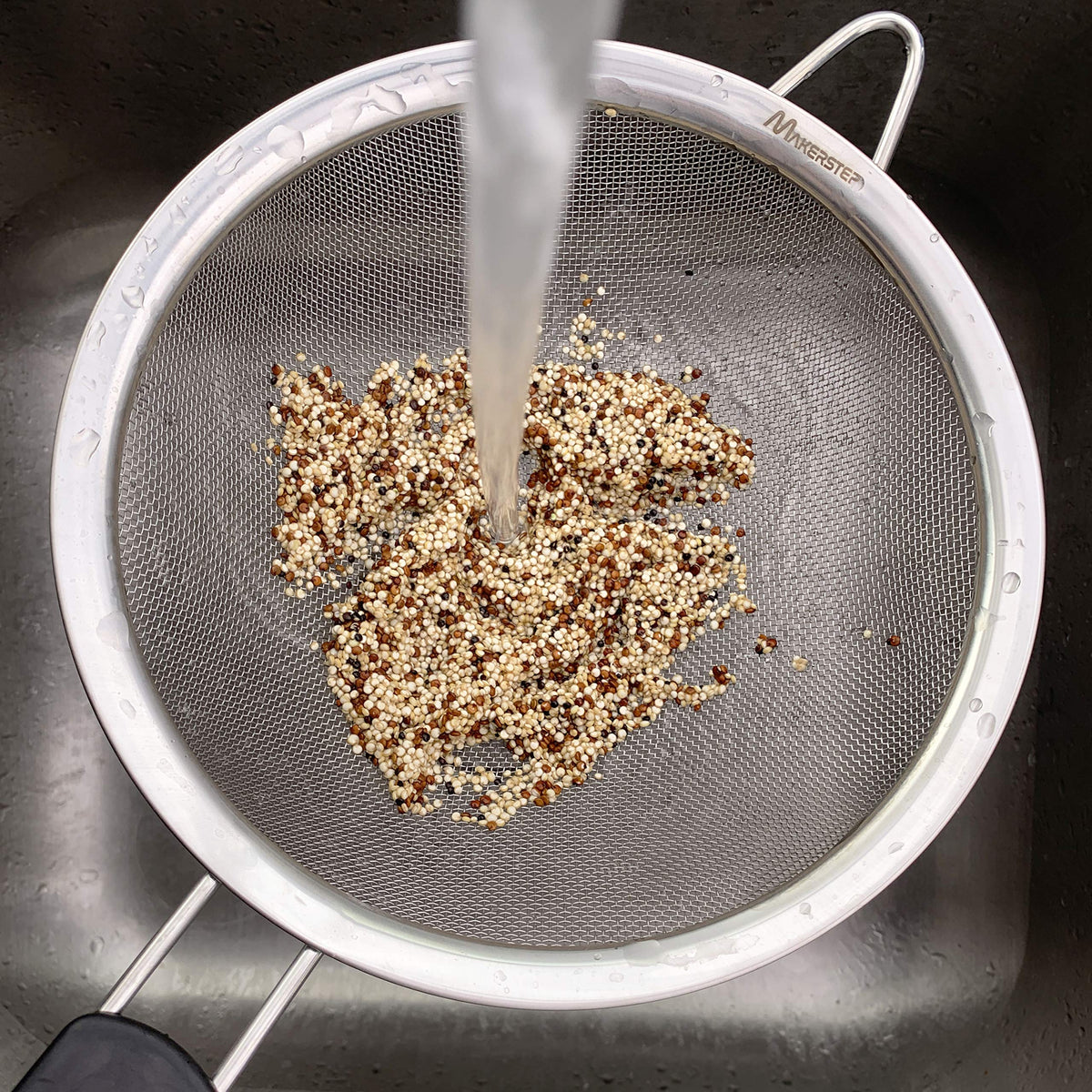 Makerstep baking sifter use with fine mesh for flour and impurities removal.