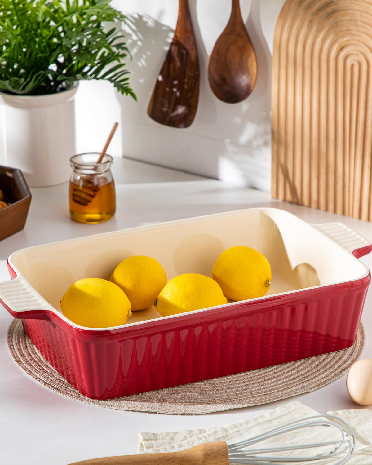MALACASA gift-ready bakeware for housewarmings and holidays