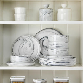 MALACASA LUNA glaze close-up shows lead-free, smooth finish