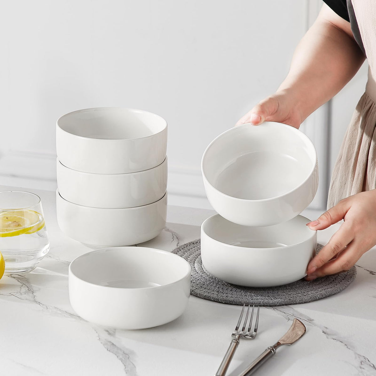 MALACASA LUNA high-temperature fired porcelain boosts durability.