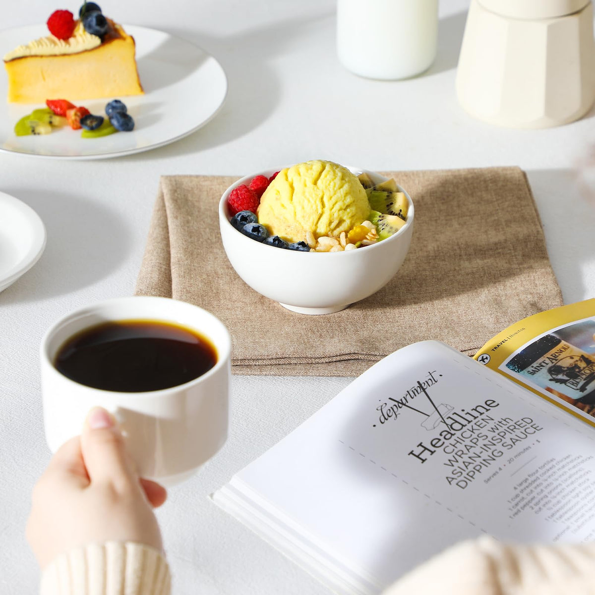 MALACASA stackable bowls save cupboard space.