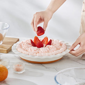 MALACASA Tara set features two 9-inch pans for batch baking.